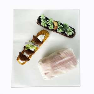 กระดาษห่ออาหารแบบใช้แล้วทิ้ง พิมพ์ลายได้ตามต้องการ กันน้ำมัน กันน้ำ สำหรับร้านอาหาร ปิกนิก งานปาร์ตี้ - Product Image 4