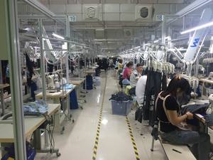 เสื้อลำลองผู้ชายระบายอากาศได้ดีเสื้อเชิ้ตพิมพ์ลายดิจิตอลเขตร้อนท่องเที่ยวรีสอร์ทสไตล์ชายหาดกันลื่นสำหรับฤดูใบไม้ผลิ - Product Image 2