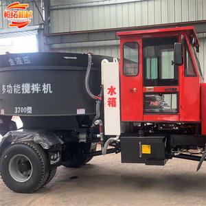 Camion malaxeur à benne plate tout-terrain à déchargement automatique Chaotian Pot Truck Vertical Mixer - Product Image 4