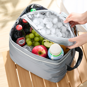 Le <span class=keywords><strong>sac</strong></span> <span class=keywords><strong>isotherme</strong></span> portable en tissu Oxford de couleur gris foncé garde les aliments frais et les boissons au froid avec un bon goût - Product Image 6