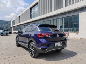 VW T-<span class=keywords><strong>ROC</strong></span> 2018 280TSI DSG Comfort SUV d'<span class=keywords><strong>occasion</strong></span>, 1.4T 150 ch Turbo FWD Crossover compact, bien entretenu, prêt à être expédié - Product Image 5