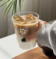Gobelets à café en verre réutilisables résistants à la chaleur avec un design floral personnalisé pour les mariages et l'usage domestique