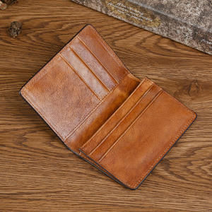 Porte-cartes Ando Bag en cuir véritable, portefeuille vintage à double pli avec motif croco et poche à monnaie - Product Image 2