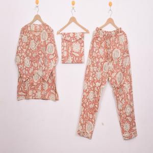 Conjunto de Pijama Floral Estampado a Mano de Alta Calidad - Ropa de Dormir de Algodón, Ropa de Dormir y de Estar por Casa de Verano Estilo Bohemio para Mujer, Regalo - Product Image 2