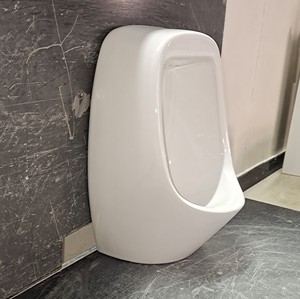 โถปัสสาวะเด็กแบบแขวนผนังเซรามิกรุ่นใหม่ - Product Image 3