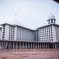 Mosquée préfabriquée économique au design moderne SAFS avec structure de dôme de mosquée