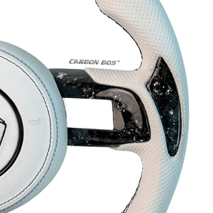 Volant de course en fibre de carbone forgée noire de haute qualité, cuir blanc, vente directe d'usine pour <span class=keywords><strong>Ford</strong></span> <span class=keywords><strong>Mustang</strong></span> 2015-2023 - Product Image 3