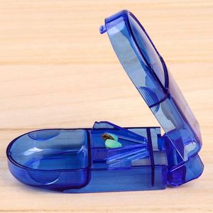 Distributeur de pilules portable classique – Organisateur de comprimés facile à diviser – Boîte de rangement pour médicaments pour seniors – Étui à pilules en plastique transparent personnalisable - Product Image 4