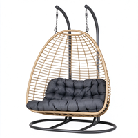 Fauteuil suspendu double ovale d'extérieur avec support et coussin en rotin PE, design moderne pour cour et mobilier d'extérieur