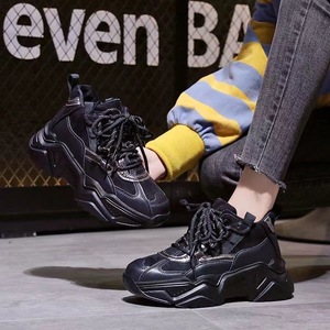 Zapatillas bajas para mujer, nuevos estilos de primavera y otoño, hacen que las piernas parezcan más pequeñas, ligeras, zapatillas negras para el verano. - Product Image 2