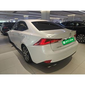 Guazi <span class=keywords><strong>Lexus</strong></span> IS 2017 Sedán Usado Gasolina Automático Sedán Urbano RWD Blanco Stock a Granel Coche Usado para Importadores Sedán - Product Image 3