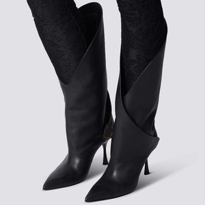 Botines de tacón alto para mujer con punta en pico, de media pantorrilla, de ajuste ancho, con corte en V en la parte superior y tacón alto. - Product Image 2