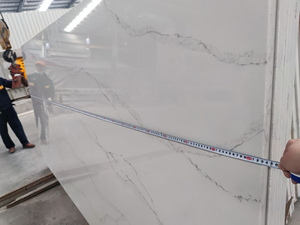 Piedra de Cuarzo Gris Ondulado 5061 Pulido de Lujo GOLDTOP para Mesas de Comedor Modernas, Pisos y Diseños de Paredes Decorativas - Product Image 6