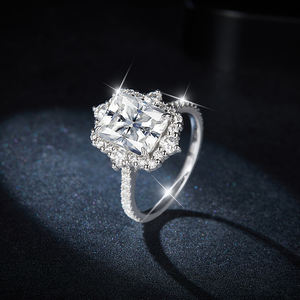 Ruizuan cincin batu permata mewah buatan tangan wanita cincin tunangan perak Moissanite lapis emas 4CT pengaturan gaya romantis - Product Image 3