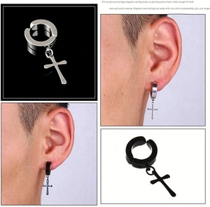 ต่างหูแบบหนีบ สแตนเลสสีดำ รูปกากบาท เรียบง่าย สำหรับผู้ชาย - Product Image 5