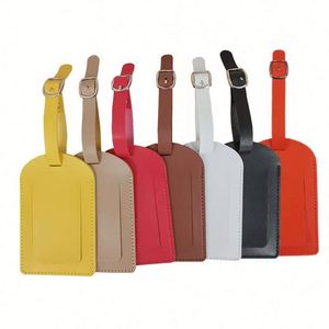 ป้ายติดกระเป๋าเดินทางหนัง PU นิ่มแบบขายส่ง พร้อมที่ใส่บัตรผ่านขึ้นเครื่องและบัตรประจำตัวโลหะ  สามารถปรับแต่งโลโก้และลวดลายตัวอักษรได้ - Product Image 5