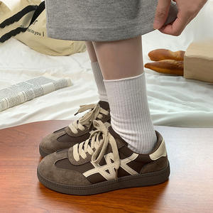 Chaussures décontractées pour femmes - baskets polyvalentes et tendance de style coréen - chaussures Dejin de haute qualité - Product Image 1