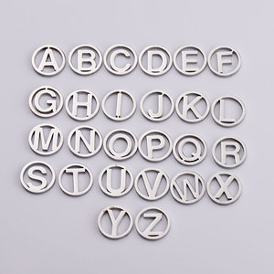 Plaqué or rond 26 A-Z <span class=keywords><strong>Alphabet</strong></span> <span class=keywords><strong>lettre</strong></span> charmes bijoux pendentif or 18K bricolage Bracelets collier fabrication de bijoux artisanat vente en gros - Product Image 6