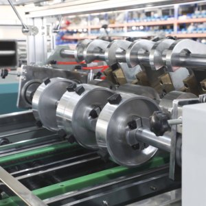 Machine <span class=keywords><strong>de</strong></span> fabrication <span class=keywords><strong>de</strong></span> boîtes à repas rapides entièrement automatique <span class=keywords><strong>de</strong></span> l'usine Ruian, équipement <span class=keywords><strong>de</strong></span> fabrication <span class=keywords><strong>de</strong></span> boîtes <span class=keywords><strong>en</strong></span> carton haute vitesse - Product Image 3