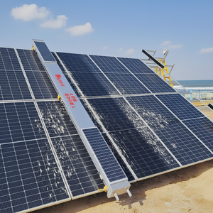 Robot de Limpieza de Paneles Solares Automático Multifit MR-G2 de 990 mm, Derecho/Izquierdo, Limpieza en Seco/Húmedo, Control Remoto, 270 L/H - Product Image 5