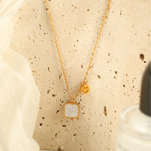 Collier pendentif à la mode, coquille blanche, chaîne dorée, motif carré, fleur, visage souriant, pour femmes, bijoux cadeau - Product Image 2