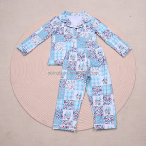 بيجامة للأولاد من يي ينغ، طقم بيجامة من الحرير الحليبي، ملابس نوم فائقة النعومة بياقة مسننة لعيد الميلاد، ملابس نوم بأكمام طويلة للأطفال والصغار - Product Image 5