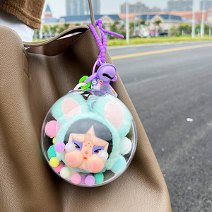 Bolas de Adorno Navideñas Transparentes de 10cm, Duraderas y a la Moda, para Llaveros, Bolsos, Cajas de PC, Organizadores DIY y Cajas Sorpresa, con Diseño de Muñeca Crybaby - Product Image 3