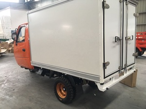 Motocicleta <span class=keywords><strong>de</strong></span> Carga <span class=keywords><strong>de</strong></span> Tres Ruedas con Cabina/Volante Triciclo con Caravana Cerrada/Motocicleta <span class=keywords><strong>de</strong></span> Tres Ruedas con Cabina - Product Image 4