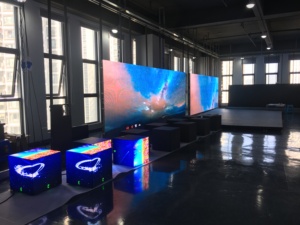 หน้าจอ LED คิวบ์แบบกำหนดเอง 8K HDR 6 ด้าน กันน้ำ สำหรับใช้งานภายในและภายนอกอาคาร สำหรับป้ายโฆษณาดิจิทัลเชิงพาณิชย์ - Product Image 1