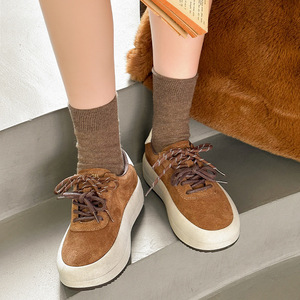 Chaussures de skate décontractées pour hommes, grandes tailles 39-44, nouveau style, semelle épaisse, multifonctionnelles, respirantes et à profil bas. - Product Image 4