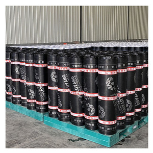 Membrane imperméable de bitume auto-adhésif de prix usine pour l'adhésif de <span class=keywords><strong>feutre</strong></span> de toiture de projet de tunnel - Product Image 1