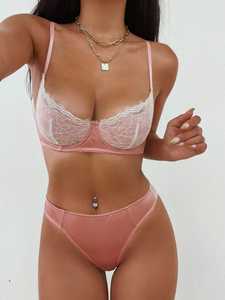 Ensemble soutien-gorge et culotte sexy en dentelle fantaisie avec imprimé photos de filles sexy en nylon - Product Image 2