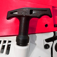 Scie à chaîne à essence portative à haut rendement 52cc 58cc vente en gros pour Machine de découpe de bois scies d'abattage d'arbres avec des prix bon marché