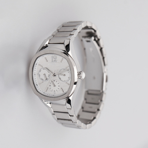 Argent Personnalisation <span class=keywords><strong>Semaine</strong></span> date affichage montre conception personnalisée quartz femmes montre-bracelet en acier inoxydable matériel montre de mode - Product Image 2