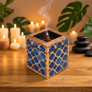 Quemador de incienso de sándalo hecho a mano con inserto metálico, difusor aromático para decoración del hogar, uso en todas las estaciones, decoración para el hogar, Ramadán, Eid - Product Image 1