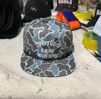 Personnalisé Brodé Canard Camo Chasse Casquette Hommes En Plein Air 5 Panneau Structuré Corde Snapback Chapeaux avec Corde Oiseaux Couleur Bloc Casquette