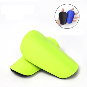 Espinilleras de Fútbol Personalizadas con Logotipo, Protectores de Piernas para Niños y Jóvenes, Multicolores - Product Image 1
