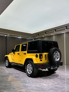 Apparence jaune de voiture <span class=keywords><strong>Jeep</strong></span> diesel d'<span class=keywords><strong>occasion</strong></span> avec panneau de toit amovible - Product Image 5
