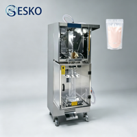 Machine de remplissage verticale ESKO en acier inoxydable pour sachets de liquides, machine de formage, remplissage et scellage pour l'emballage de liquides alimentaires et chimiques quotidiens
