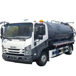 Camion de vidange des eaux usées et des déchets fécaux à déchargement automatique ISUZU 4*2 avec un réservoir de 10 000 <span class=keywords><strong>litres</strong></span>. - Product Image 1