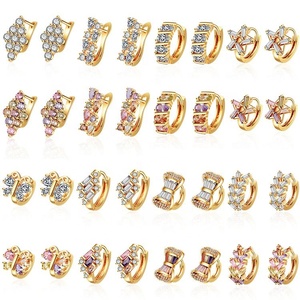 Boucles d'oreilles créoles grandes en alliage plaqué or, design simple, avec zircon blanc antique italien, style saoudien - Product Image 6