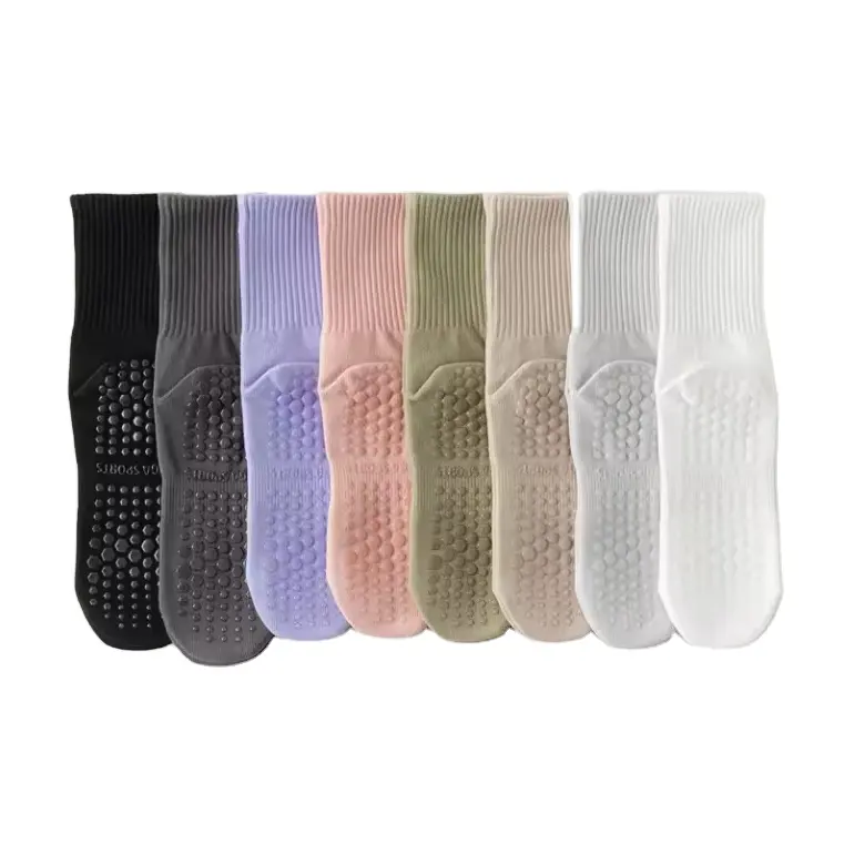 WUYANG FACTORY Custom logo anti slip sock for women cotton yoga running yoga socks with bottom grippers