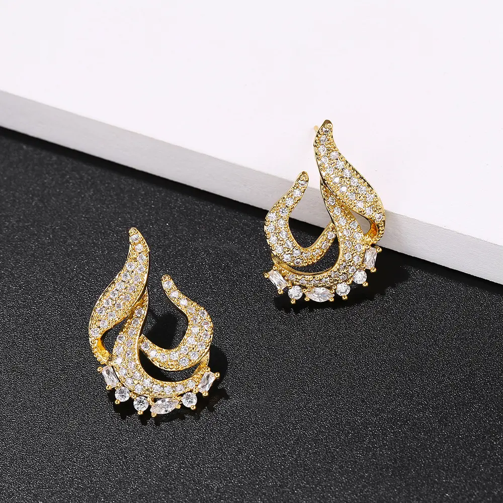 Wholesale Ins Wind Design Sense Geometric Zircon Stone Ear Studs Exaggerated Creative Brass Diamond Pendant Earring For Women