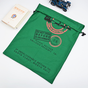 Sac <span class=keywords><strong>de</strong></span> Noël en toile verte avec imprimé traîneau et rennes, grand sac cadeau <span class=keywords><strong>de</strong></span> Noël vert avec cordon <span class=keywords><strong>de</strong></span> serrage pour cadeaux <span class=keywords><strong>de</strong></span> Noël - Product Image 6