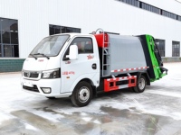 Camion à ordures compact Dongfeng Tuyi de petite taille, 4 mètres cubes, type élévateur, pour la collecte des déchets
