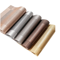 Vente en gros de sets de table modernes en vinyle tissé lavables, sets de table de luxe en PVC, sets de table antidérapants pour restaurant
