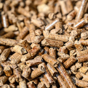 Granulés de bois de caoutchouc thaïlandais de qualité supérieure, combustible biomasse haute densité pour systèmes de chauffage à énergie renouvelable propre, prêts à l'exportation - Product Image 2