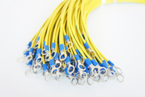 Semua Jenis Kabel Terminal Cincin Berinsulasi M6 M8 M10 dan Rangkaian Kabel dengan Kabel Berwarna Kuning dan Hijau - Product Image 4