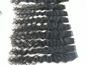 Bande de cheveux humains bruts Paquets de cheveux bouclés bruts Cuticule bouclée profonde alignée Paquets de cheveux bouclés bruts non traités - Product Image 5
