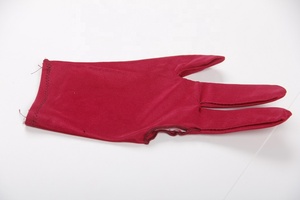 Găng Tay Bi-a Tùy Chỉnh Từ Nhà Máy Phụ Kiện Bàn Bi-a Găng Tay Bi Da Giá Rẻ Nhà Sản Xuất - Product Image 6